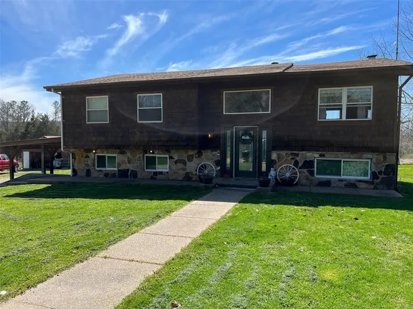 1387 Possum Hollow Rd, Farmington, MO 63640