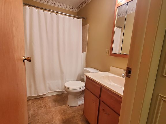 5th image of 707 Fairview Ave APT 209