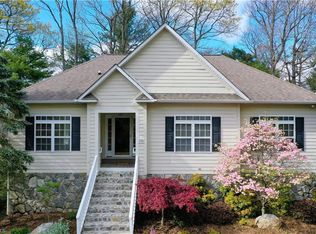108 Laurel Cottage Ln, Glade Valley, NC 28627