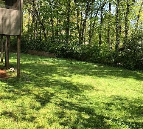 5th image of 1620 Summerhill Dr