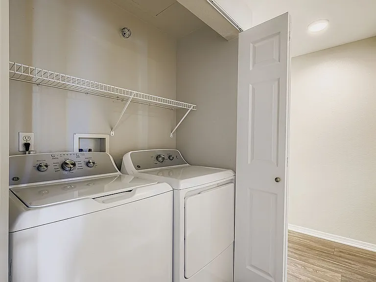1350 Cascade Creek View #208 Malachite - Web Quality - 011 - 17 Laundry Room