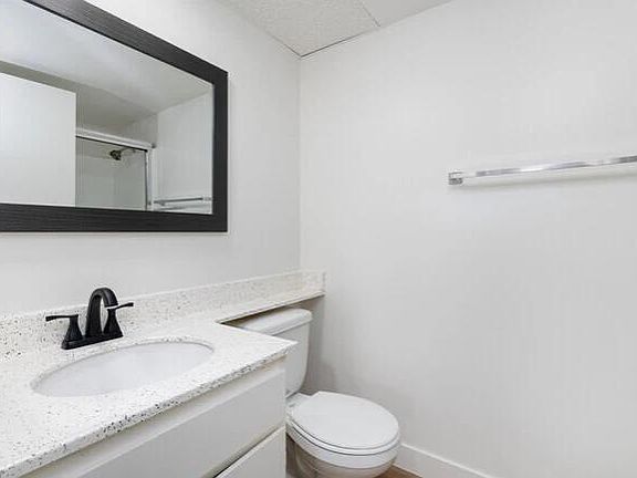 3rd image of 1156 Hacienda Pl APT 304