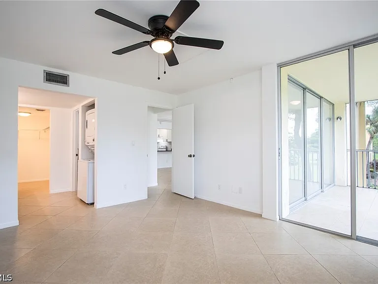 1083 Forest Lakes Dr #206 — Photo 15