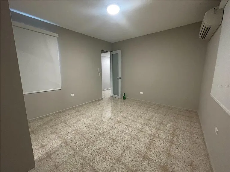 URB. VALLE REAL, Infanta St. #1826 — Photo 7