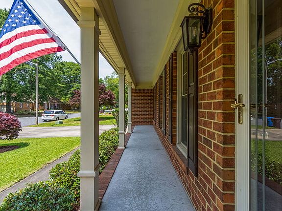 5th image of 658 Wickwood Dr