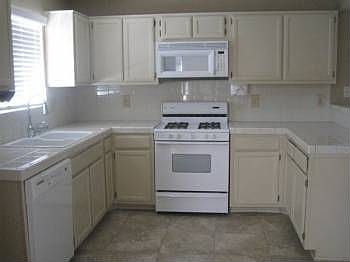 3rd image of 8009 James Grayson Dr
