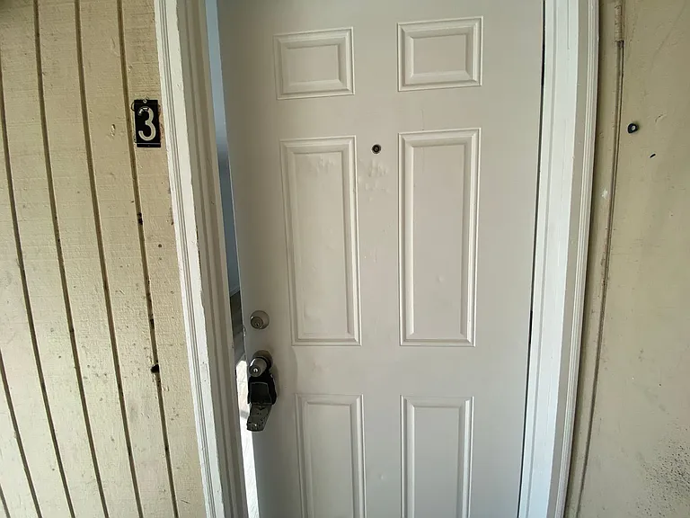 2517 S Lakecrest Dr — Photo 8