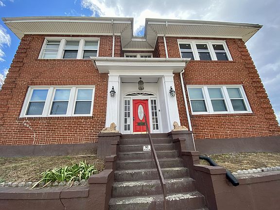 5th image of 202 Elm Ave SW #11341197