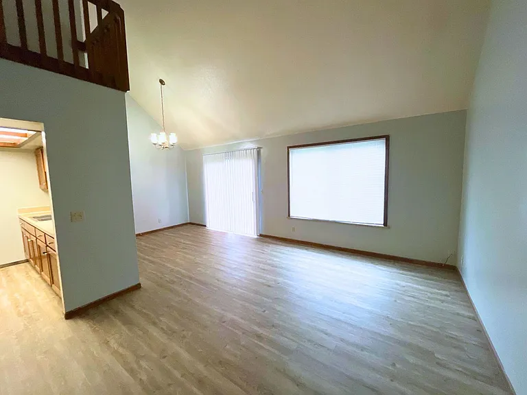 Find Your Next Home At One Oak Place — Photo 35