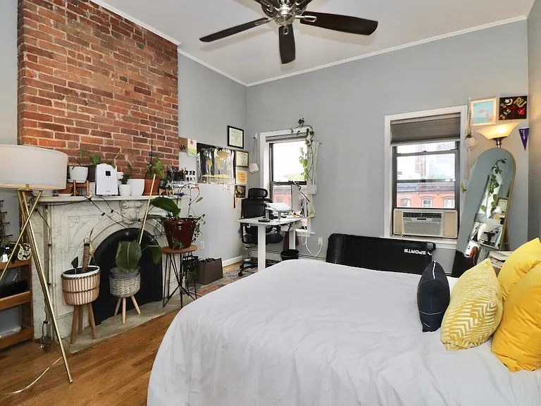 553 Jersey Ave #4R — Photo 17
