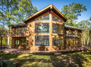 9 Point O Rocks Rd, Newtown, CT 06470