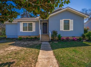 1330 Lake Dr, Longview, TX 75601