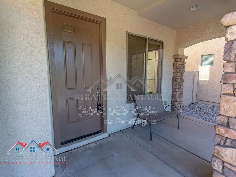 9136 W Meadow Dr — Photo 5