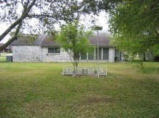 1009 Sunset Dr, Friendswood, TX 77546