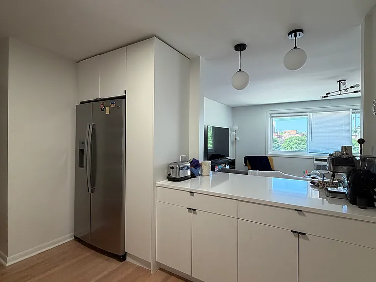 830 Judson Ave #4W — Photo 8