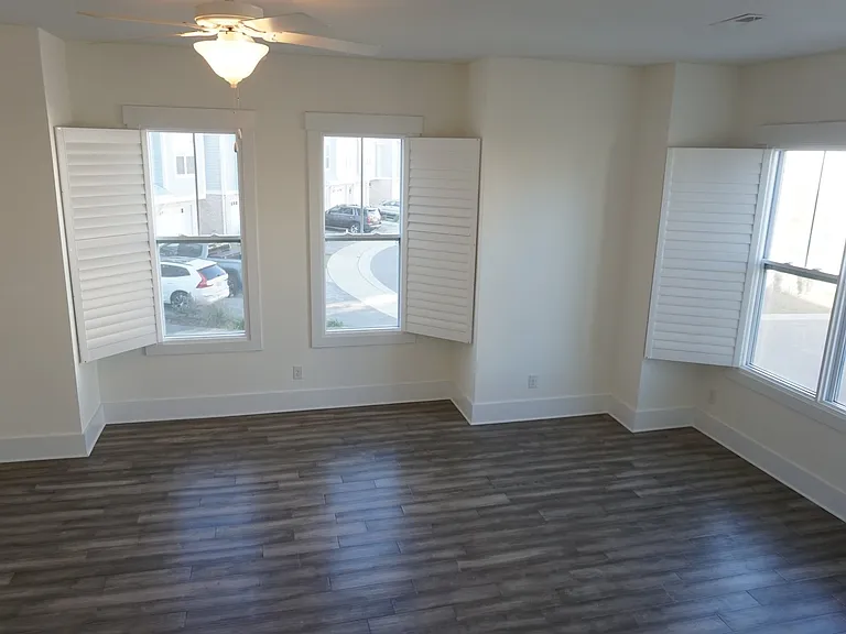 4032 Tamarisk Ln — Photo 27