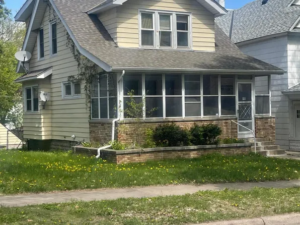 751 Lawson Ave E, Saint Paul, MN 55106