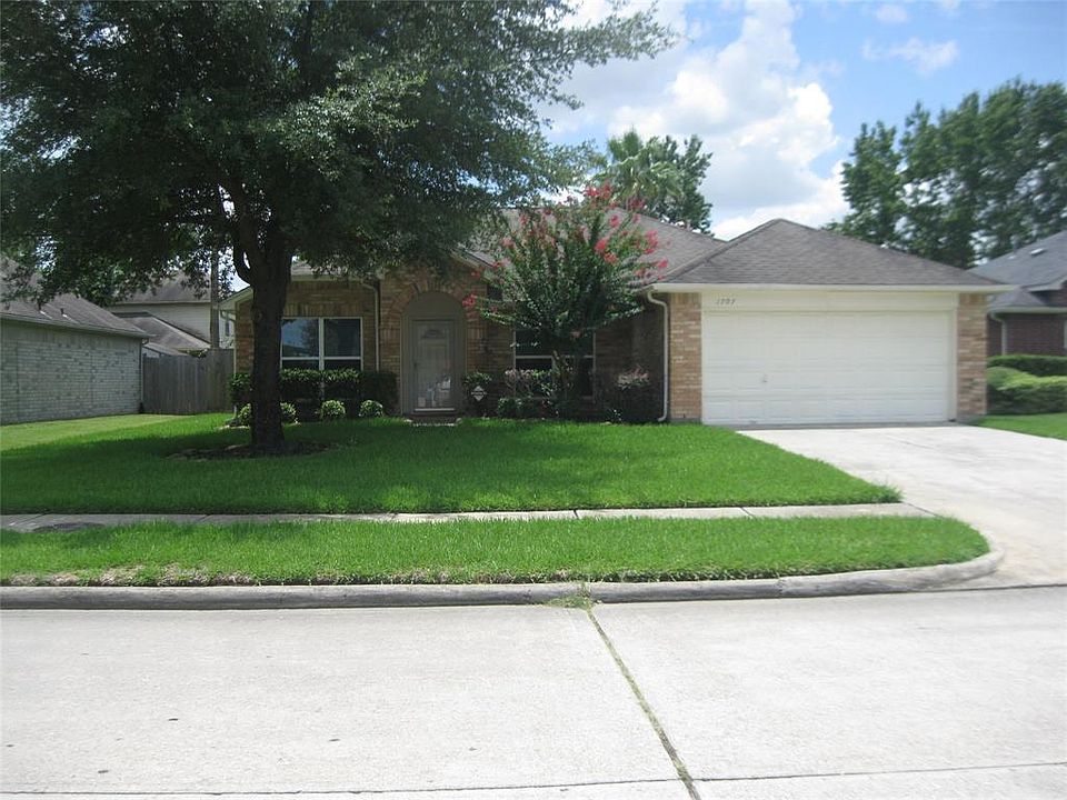 1st image of 1707 Rushworth Dr