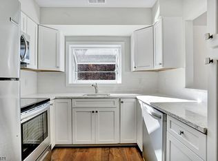 51 Encampment Dr, Bedminster, NJ 07921