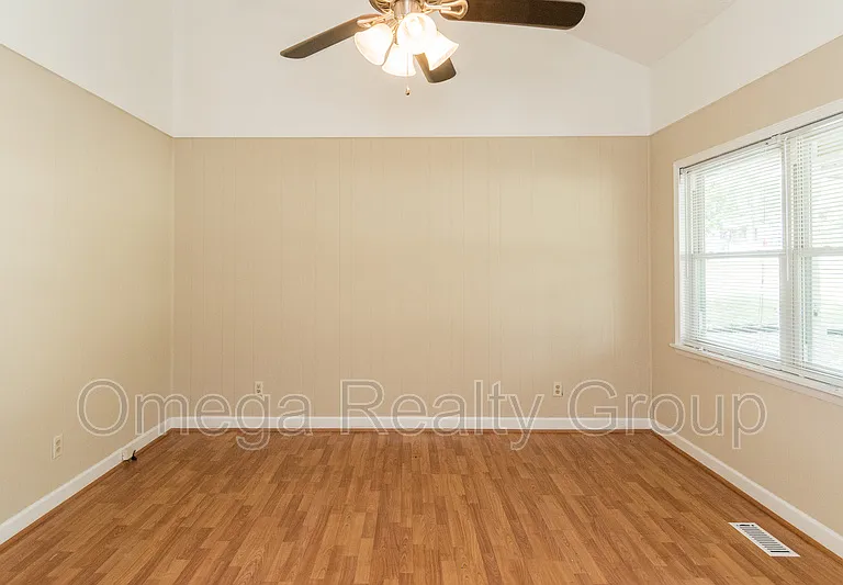2600 Fitzgerald Rd — Photo 10