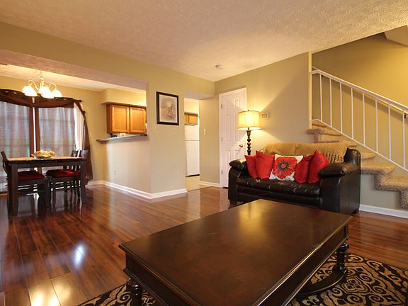 4th image of 6009 Autumn Oaks Ln