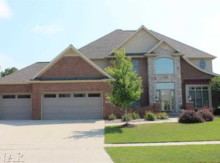 2807 Alana Way, Bloomington, IL