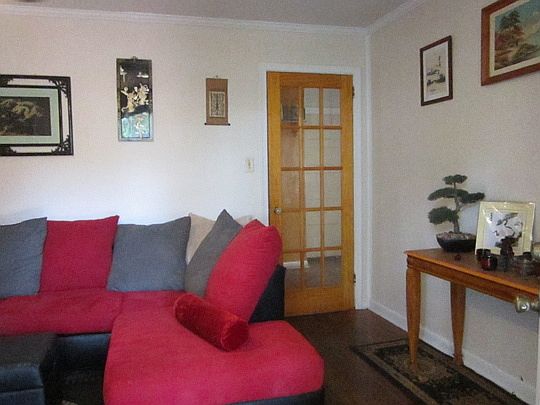 4th image of 1404 W Highland Ave