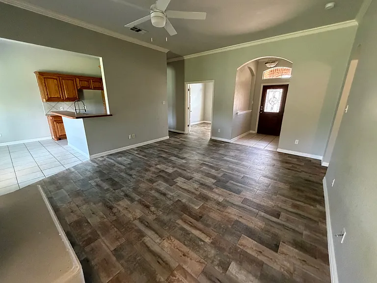 119 Clyde Dr — Photo 8