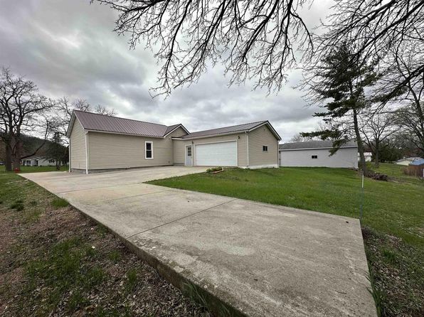 515 East Oak Street, Boscobel, WI 53805