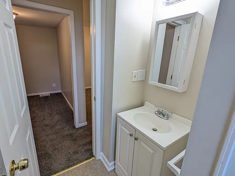 109 Goethe St — Photo 15