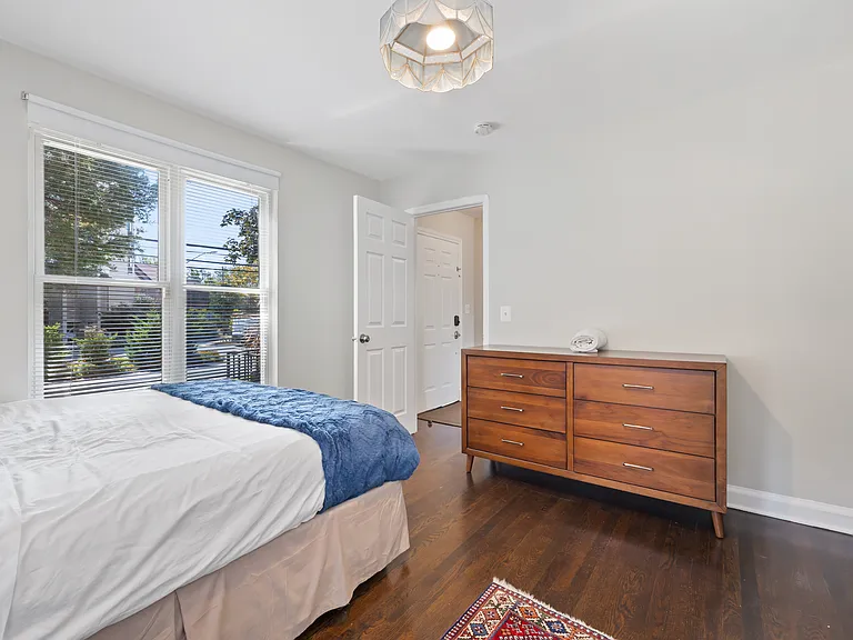 4227 E West Hwy — Photo 21