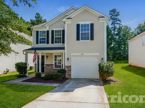 8627 Panglemont Dr, Charlotte, NC 28269