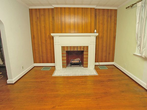 3rd image of 580 Nowlin Ave