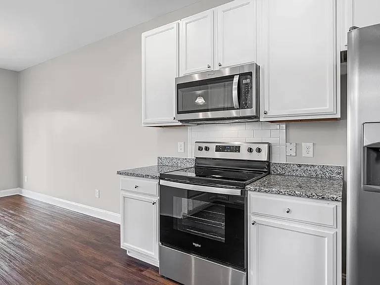 141 Bur Oak Dr — Photo 9