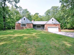 42 Old Bethel Rd, Newtown, CT 06470