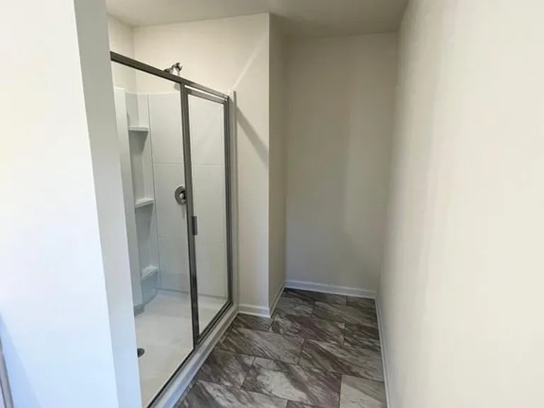 2725 Aubrey St — Photo 21