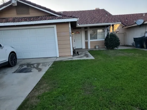 1152 Kimball St, Hanford, CA 93230