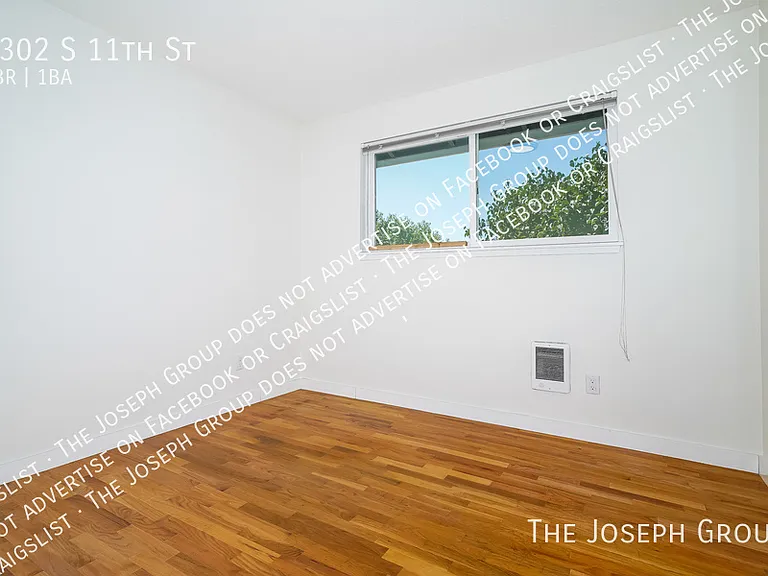 4302 S 11th St — Photo 11