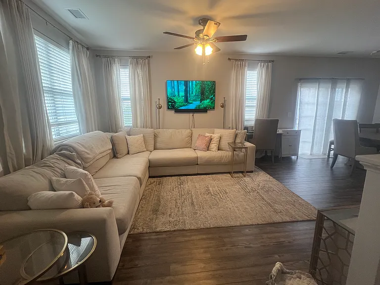 1461 Titchfield Dr — Photo 3