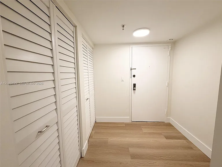 2625 Collins Ave #215 — Photo 9