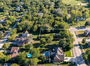 35 Plum Grove Rd, Roselle, IL 60172