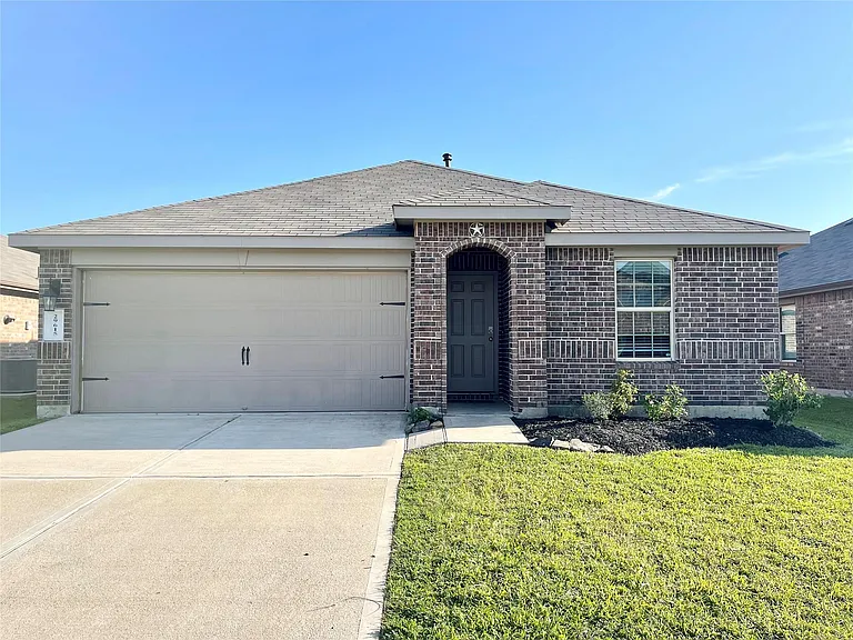 29615 Breakwater Dr — Photo 1