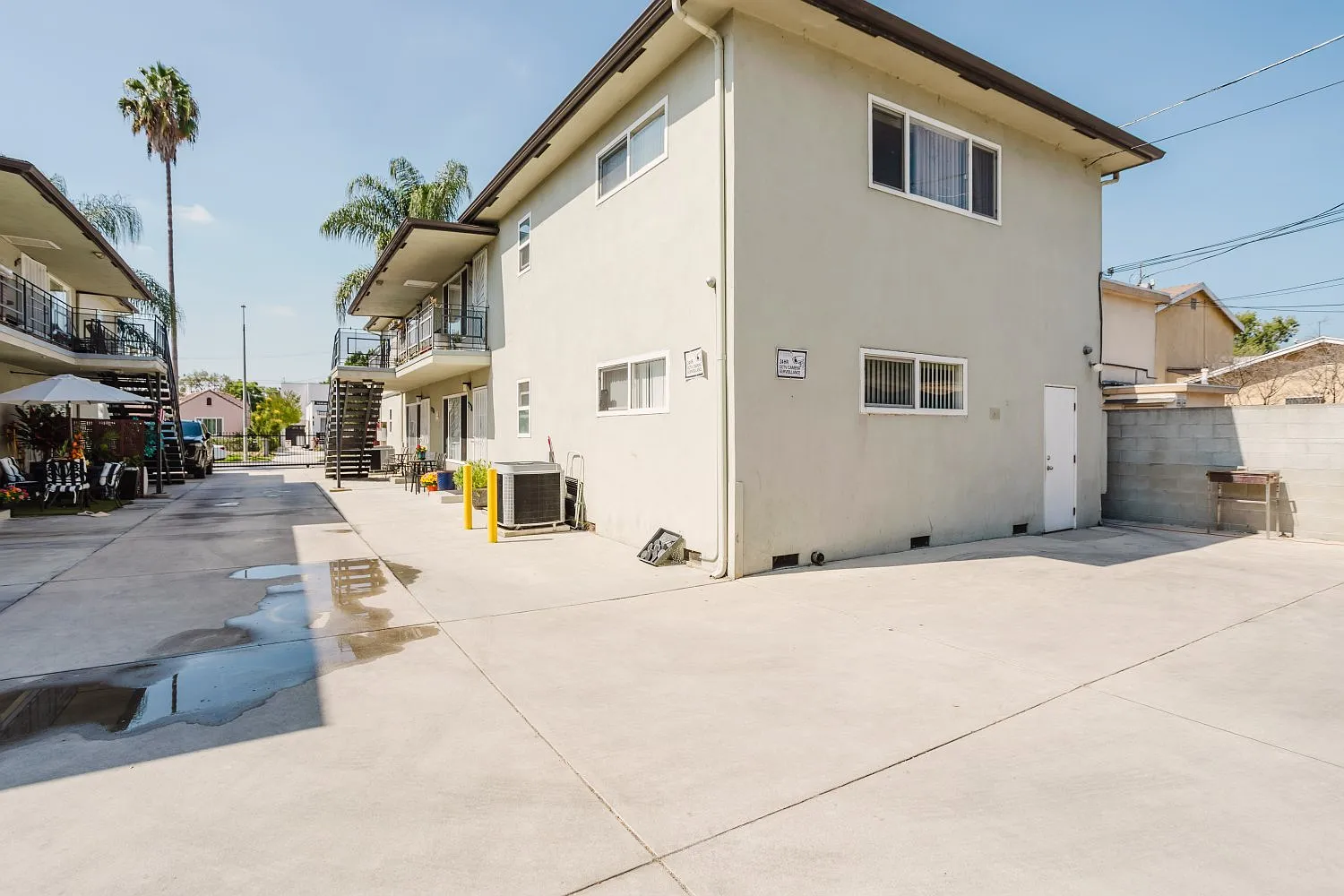 1 bed, 700 sqft, $1,900 — Photo 3