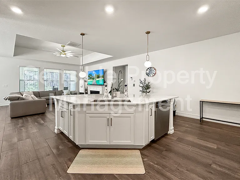18334 Serene Lake Loop — Photo 10