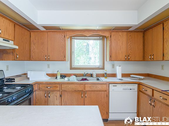2nd image of 2029/2037 Marble Ct