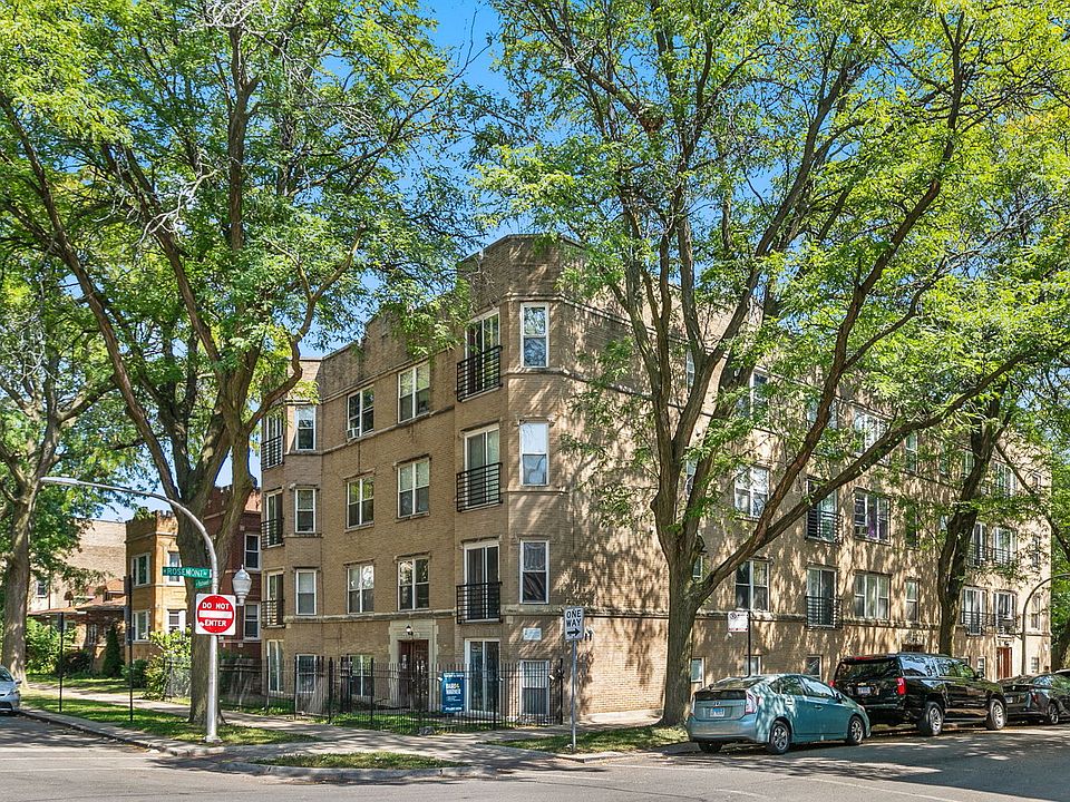 1st image of 2554 W Rosemont Ave Unit G