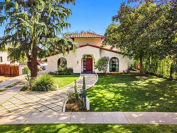 4th image of 1160 E Calaveras St