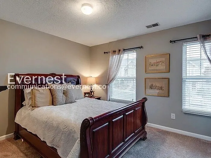 157 Shadow Glen Dr — Photo 15