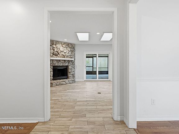 3rd image of 3245 CLIPPER Place