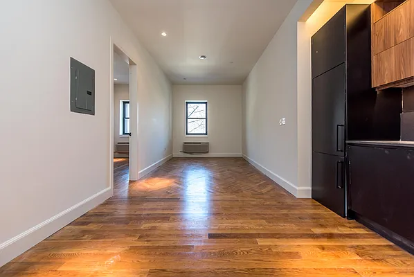 Rented by Nooklyn NYC LLC | media 116